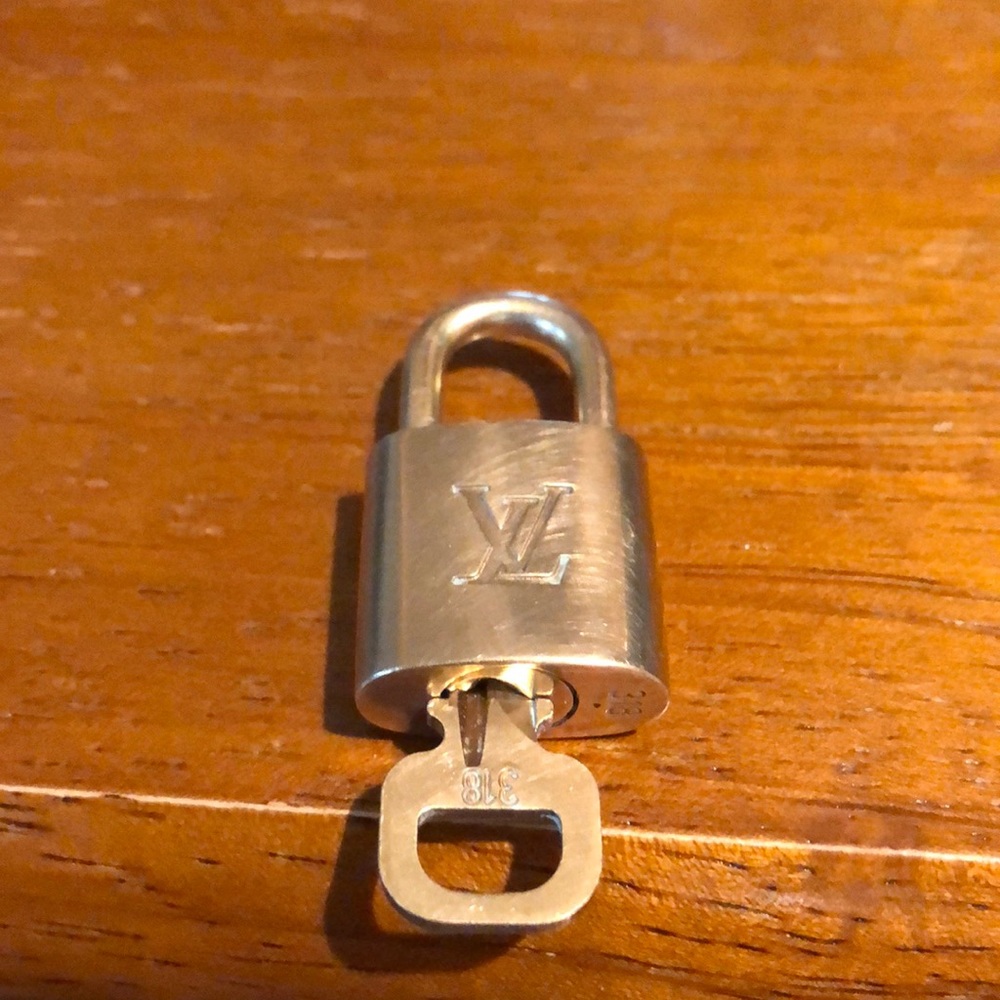 Louis Vuitton Lock and Key #318